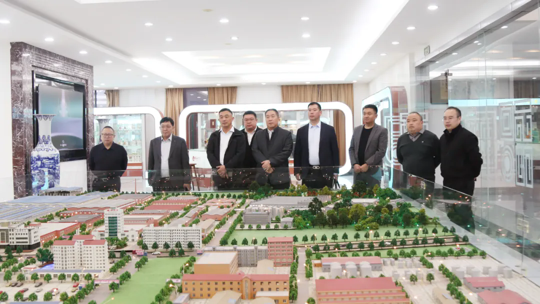 640.webp.png 640.webp.png