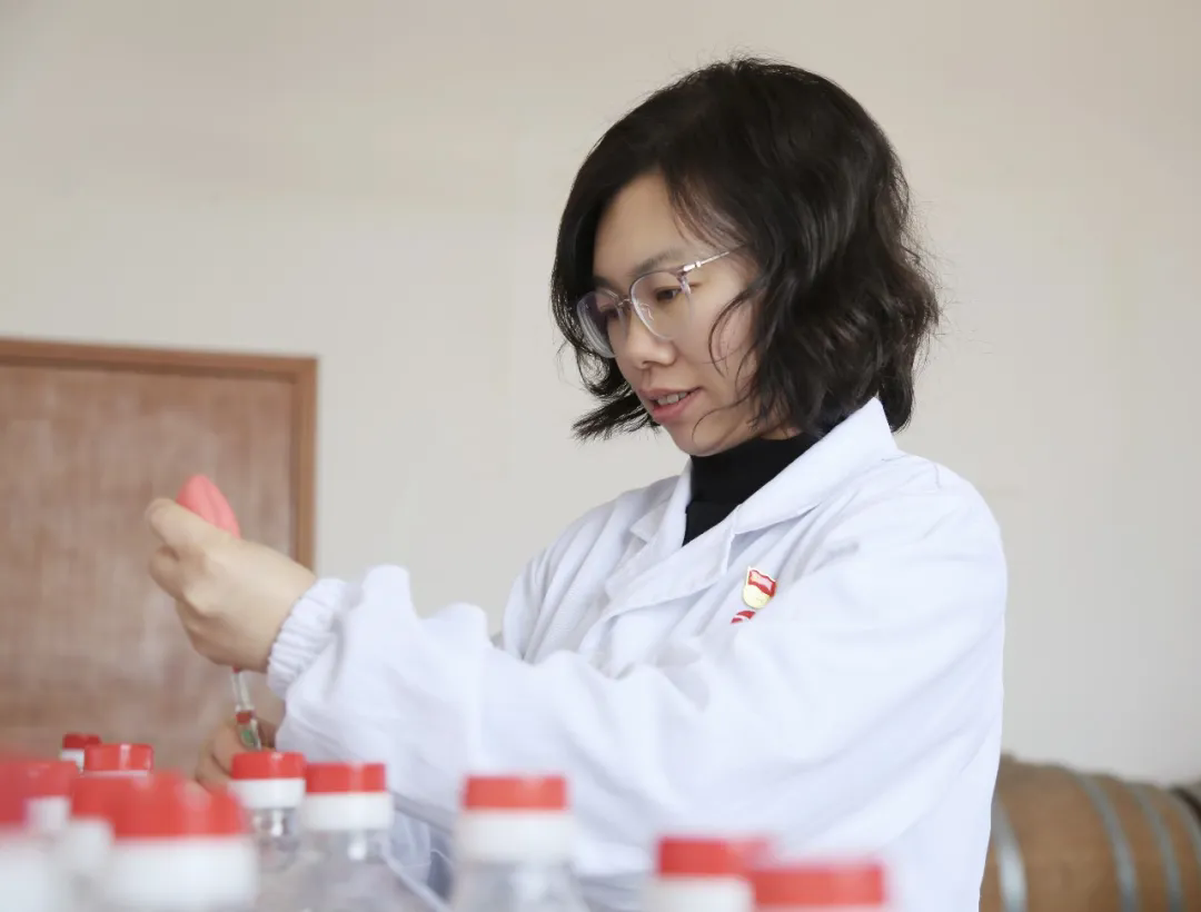 640.webp (2).png 640.webp (2).png